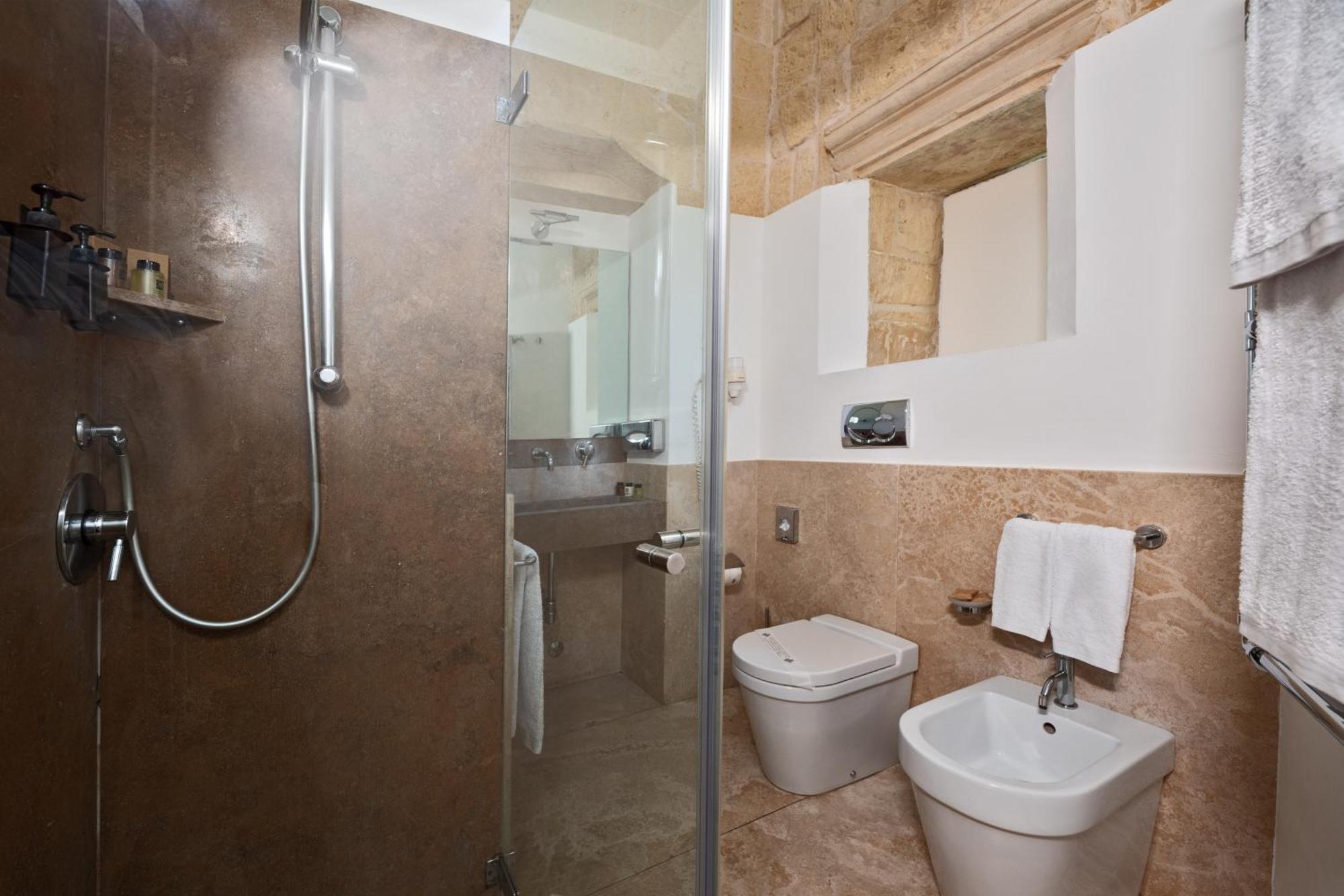 Palazzo Persone Dimora Storica Bed & Breakfast Лече Екстериор снимка